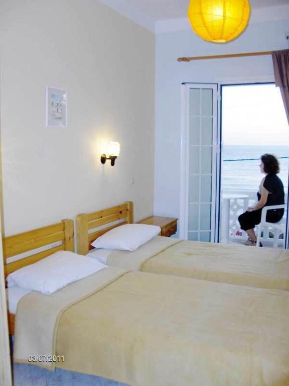 Atlantis Hotel Myrties Rum bild