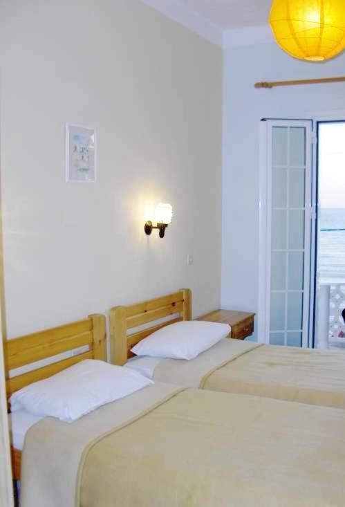 Atlantis Hotel Myrties Rum bild